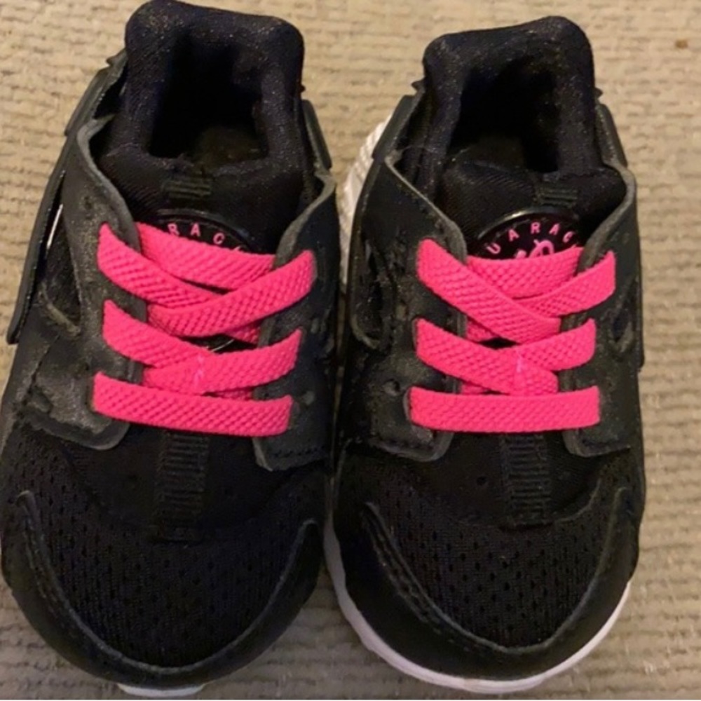 NEVER WORN Babygirl Huarache